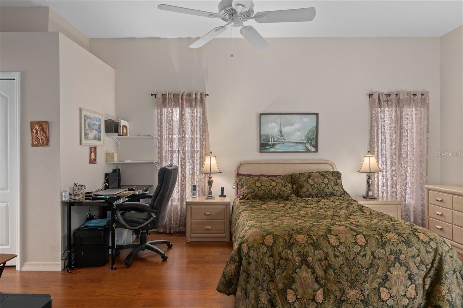 Image 20 of 61 For 122 Corkwood Boulevard