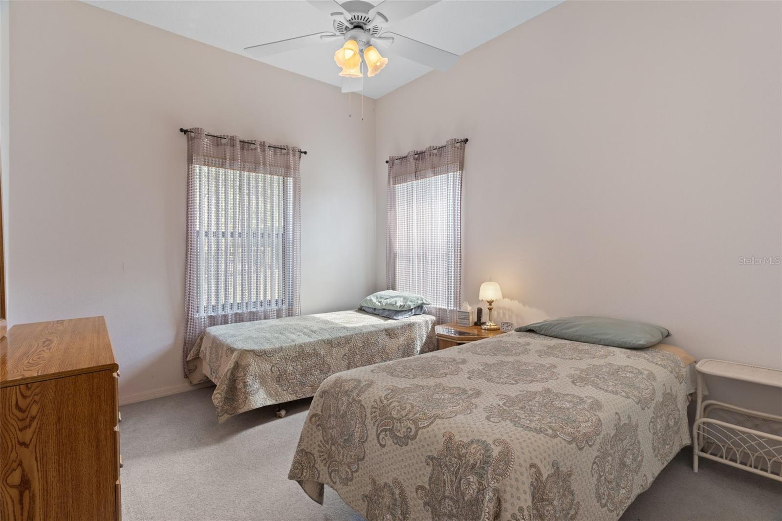 Image 29 of 61 For 122 Corkwood Boulevard