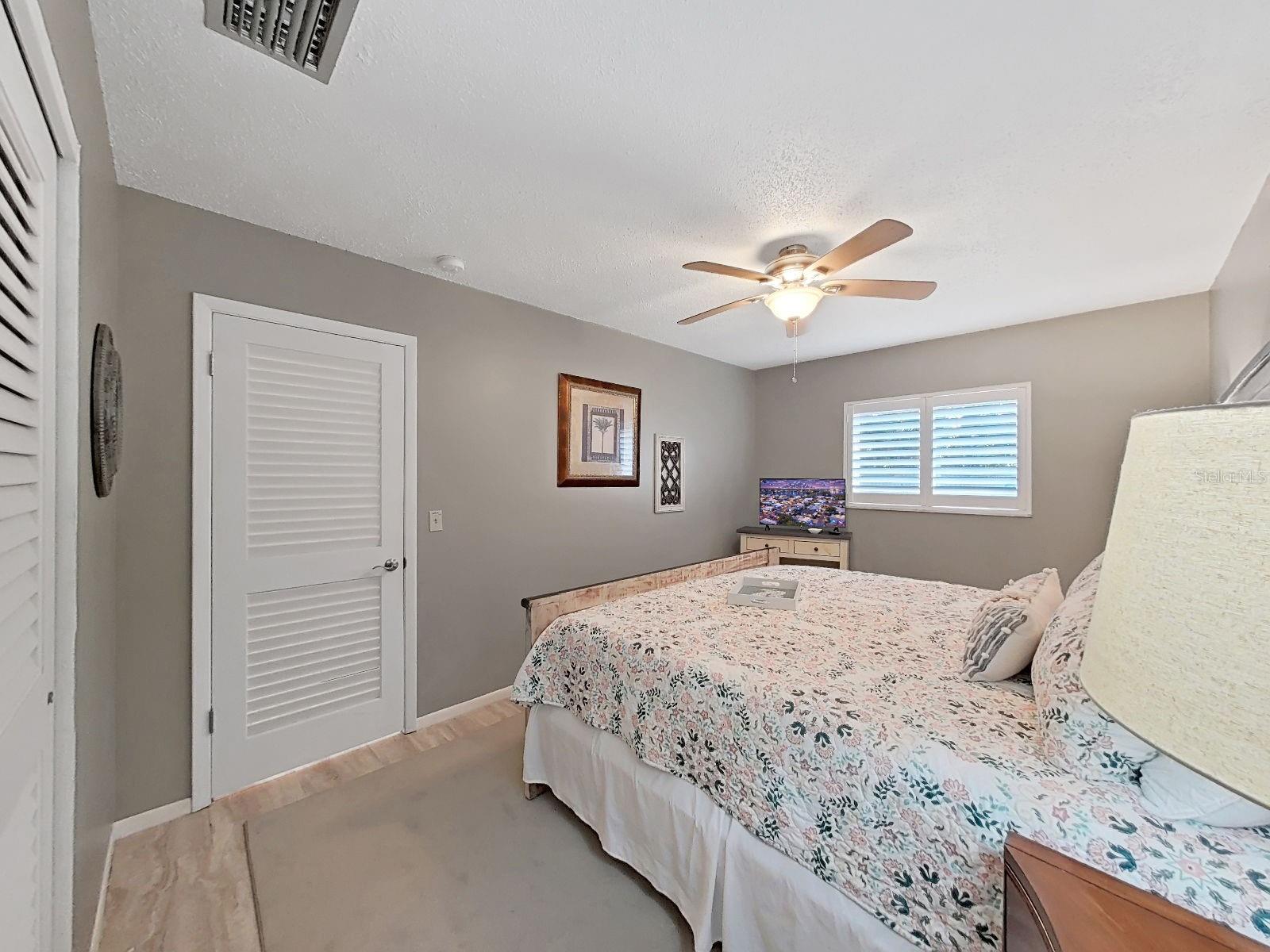 Image 18 of 27 For 12255 Mallory Drive