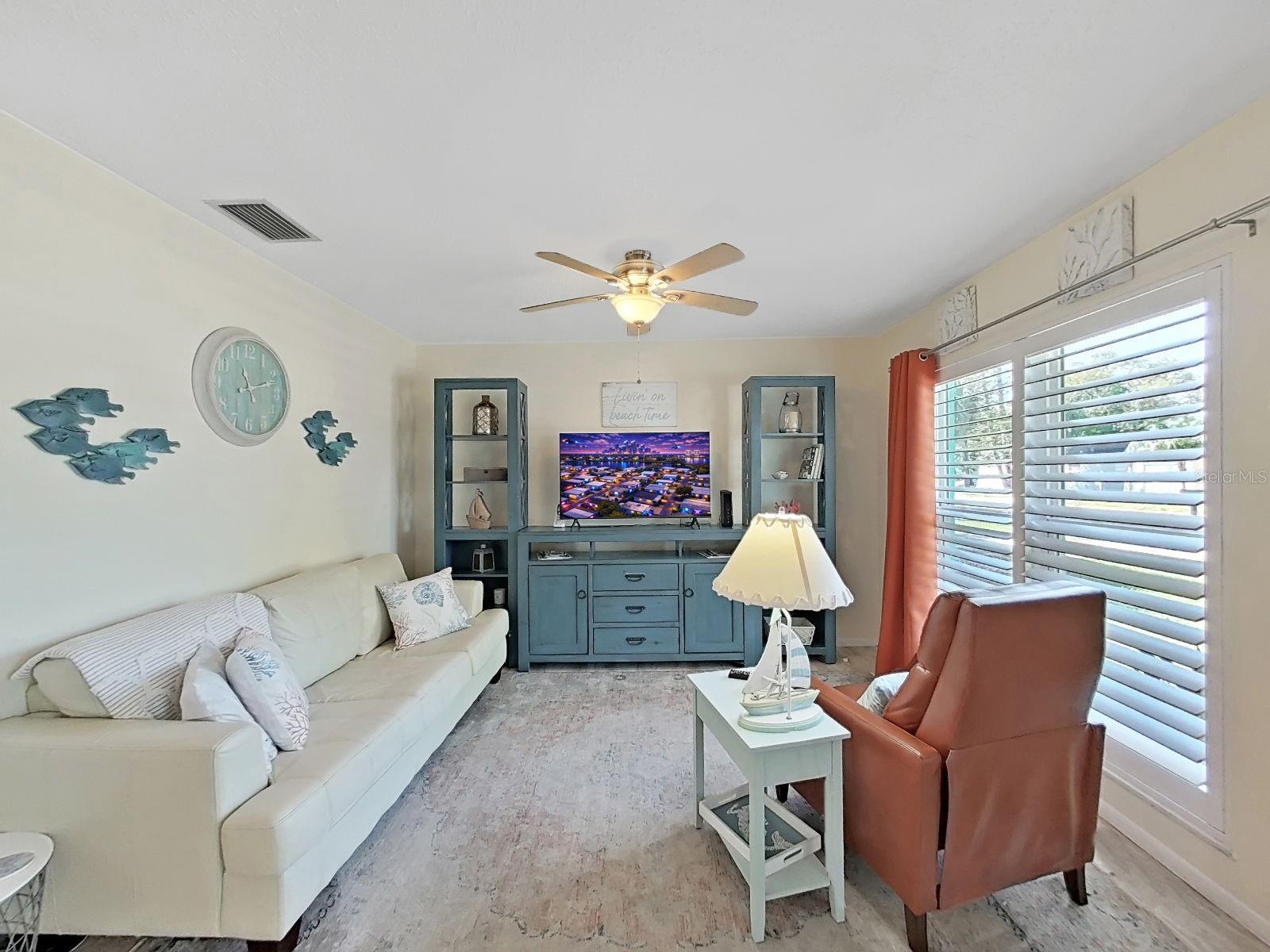 Image 4 of 27 For 12255 Mallory Drive