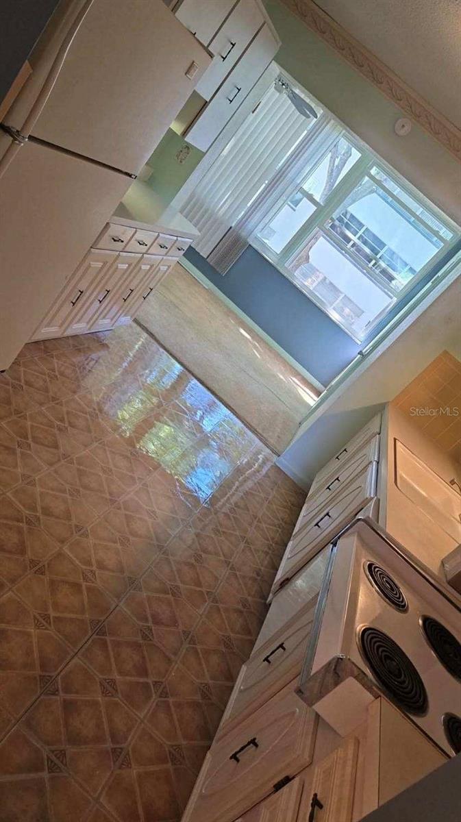 Image 11 of 11 For 5880 38th Avenue N 209