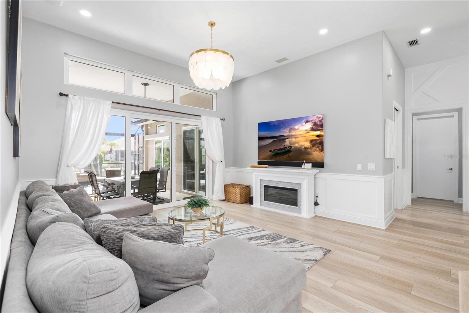 Image 10 of 81 For 9810 Compass Point Way