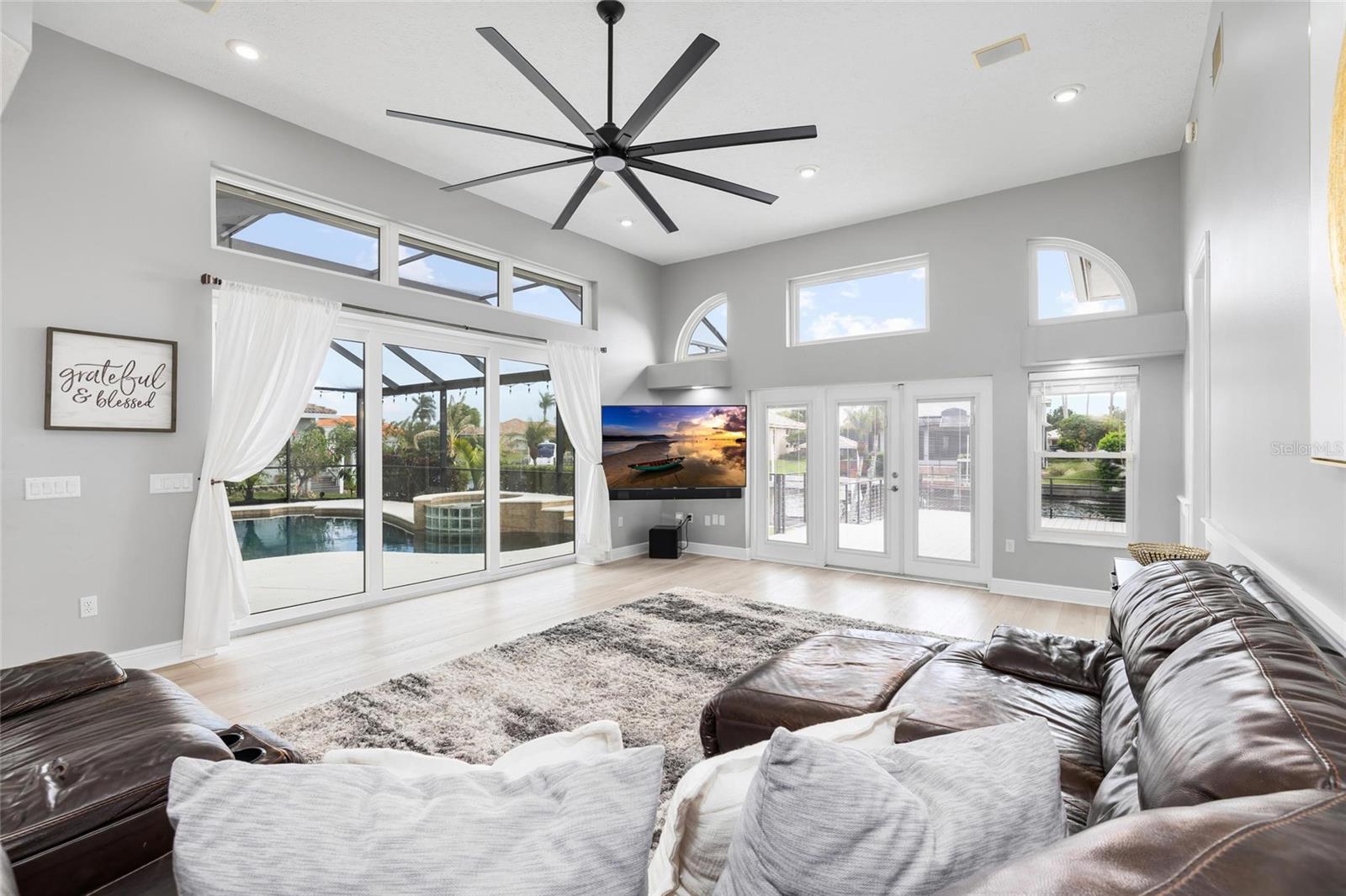 Image 21 of 81 For 9810 Compass Point Way