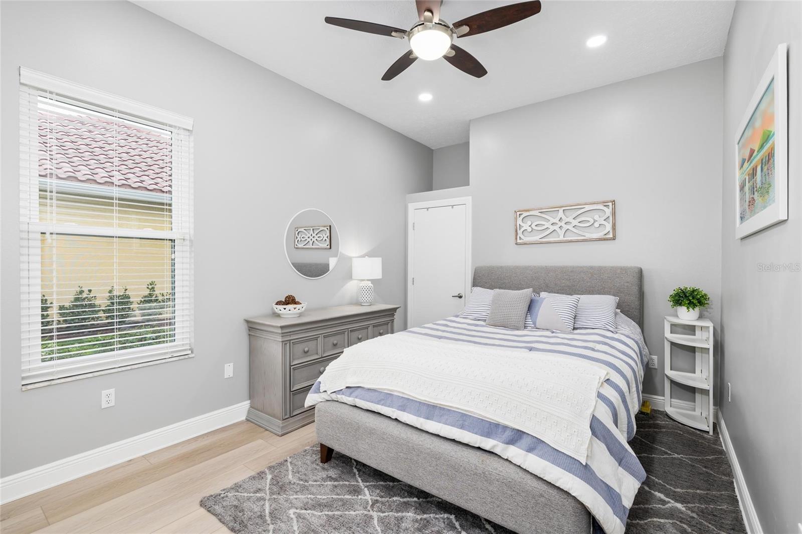 Image 32 of 81 For 9810 Compass Point Way