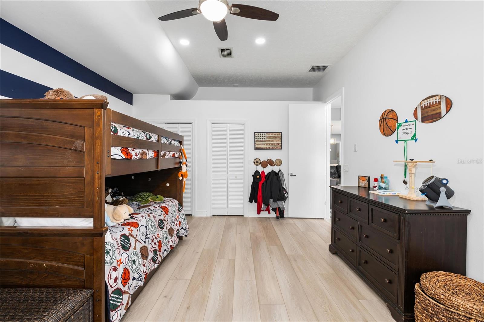 Image 39 of 81 For 9810 Compass Point Way