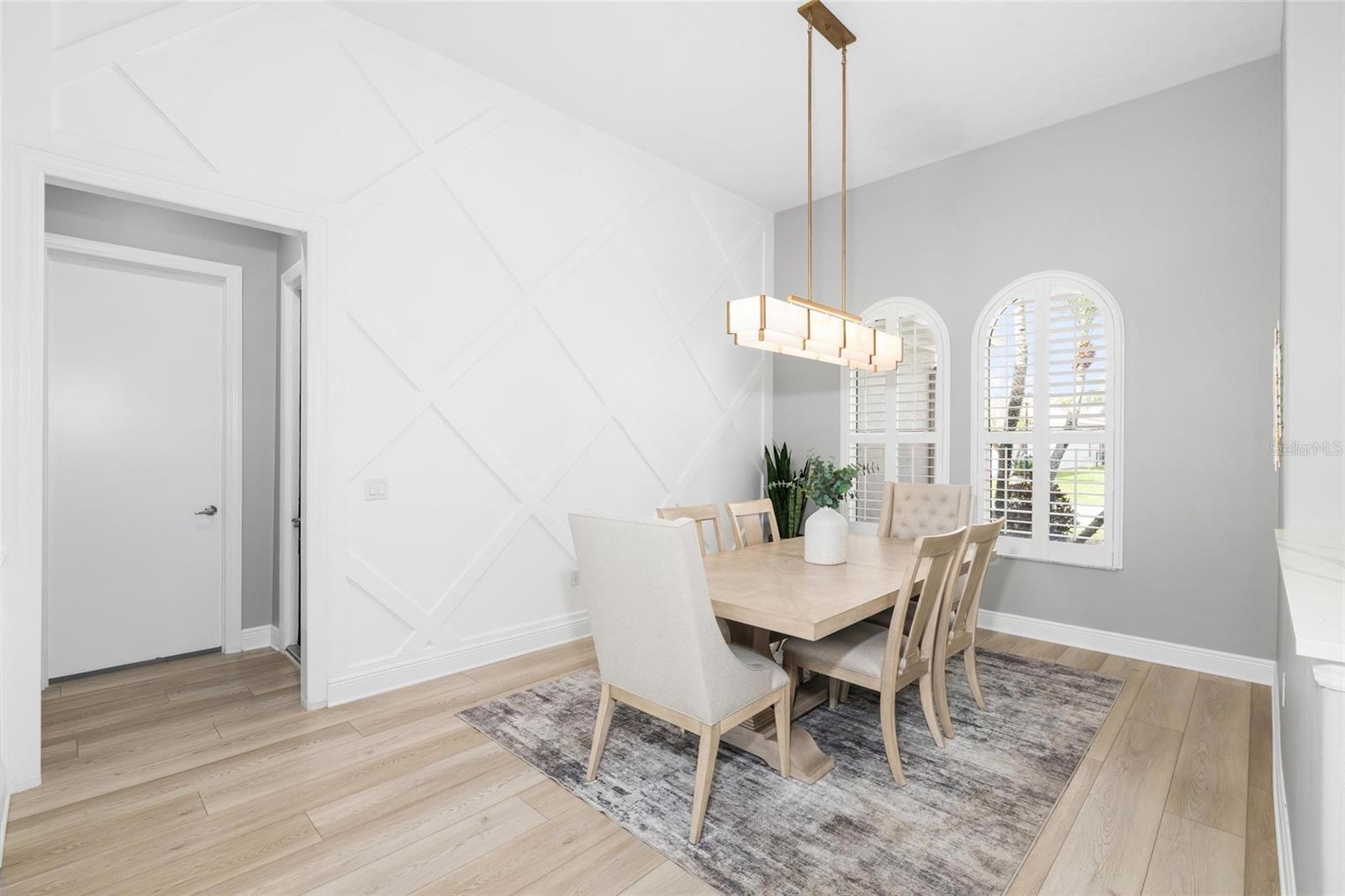 Image 7 of 81 For 9810 Compass Point Way