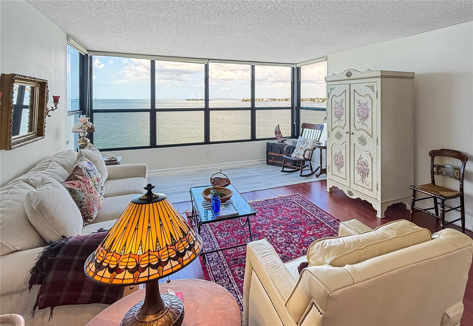 Image 10 of 39 For 300 Woodette Drive 504b