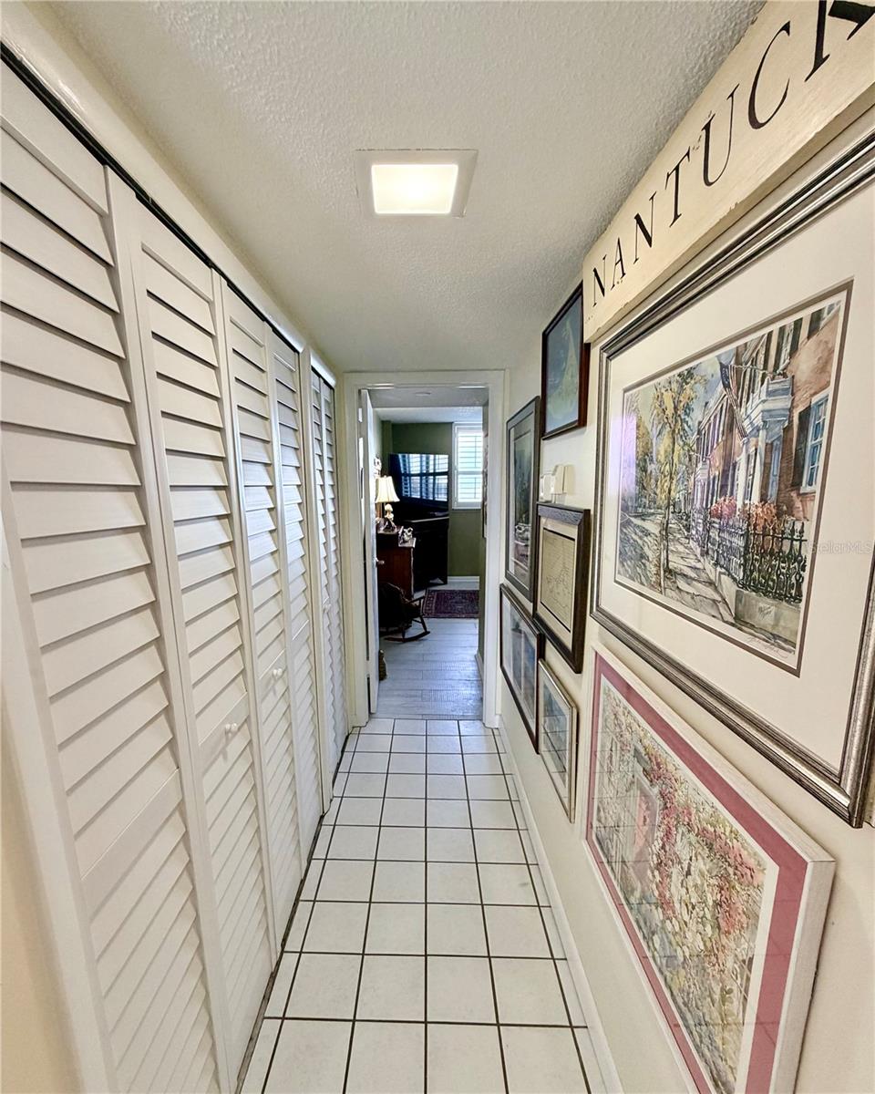 Image 15 of 39 For 300 Woodette Drive 504b