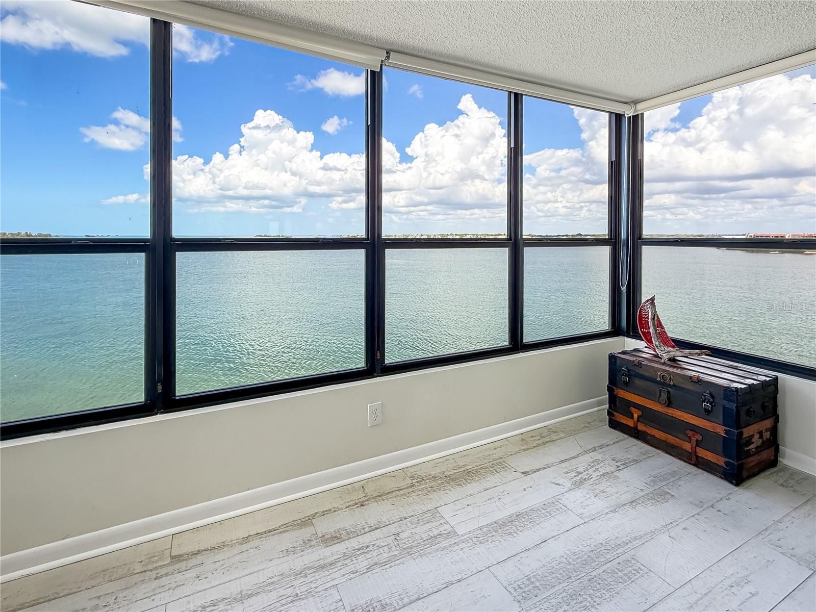 Image 24 of 39 For 300 Woodette Drive 504b