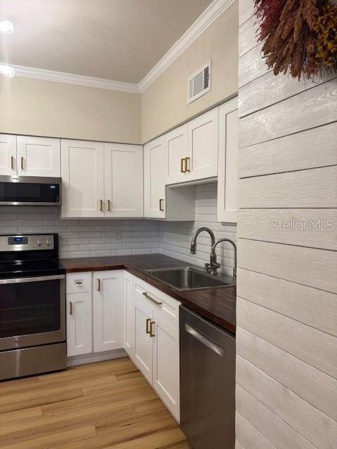 Image 15 of 45 For 159 Hunter Court N-a