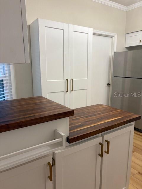 Image 17 of 45 For 159 Hunter Court N-a