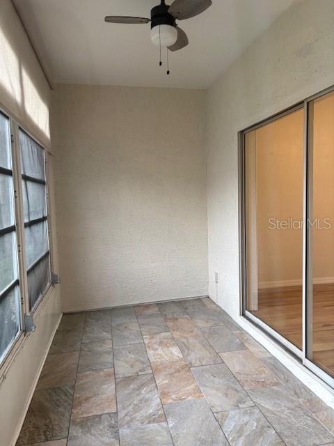 Image 26 of 45 For 159 Hunter Court N-a