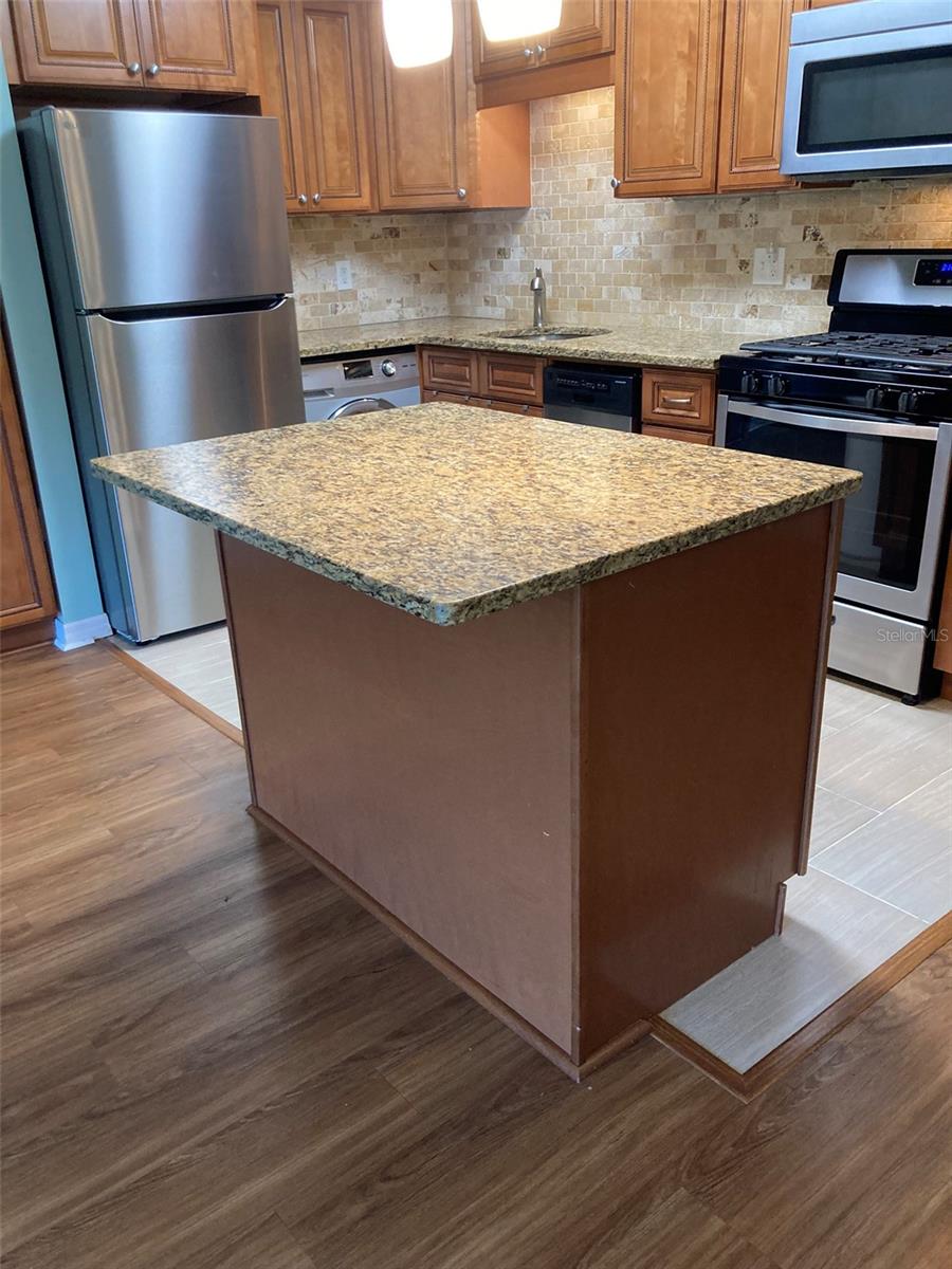 Image 16 of 53 For 5980 Terrace Park Drive N 108