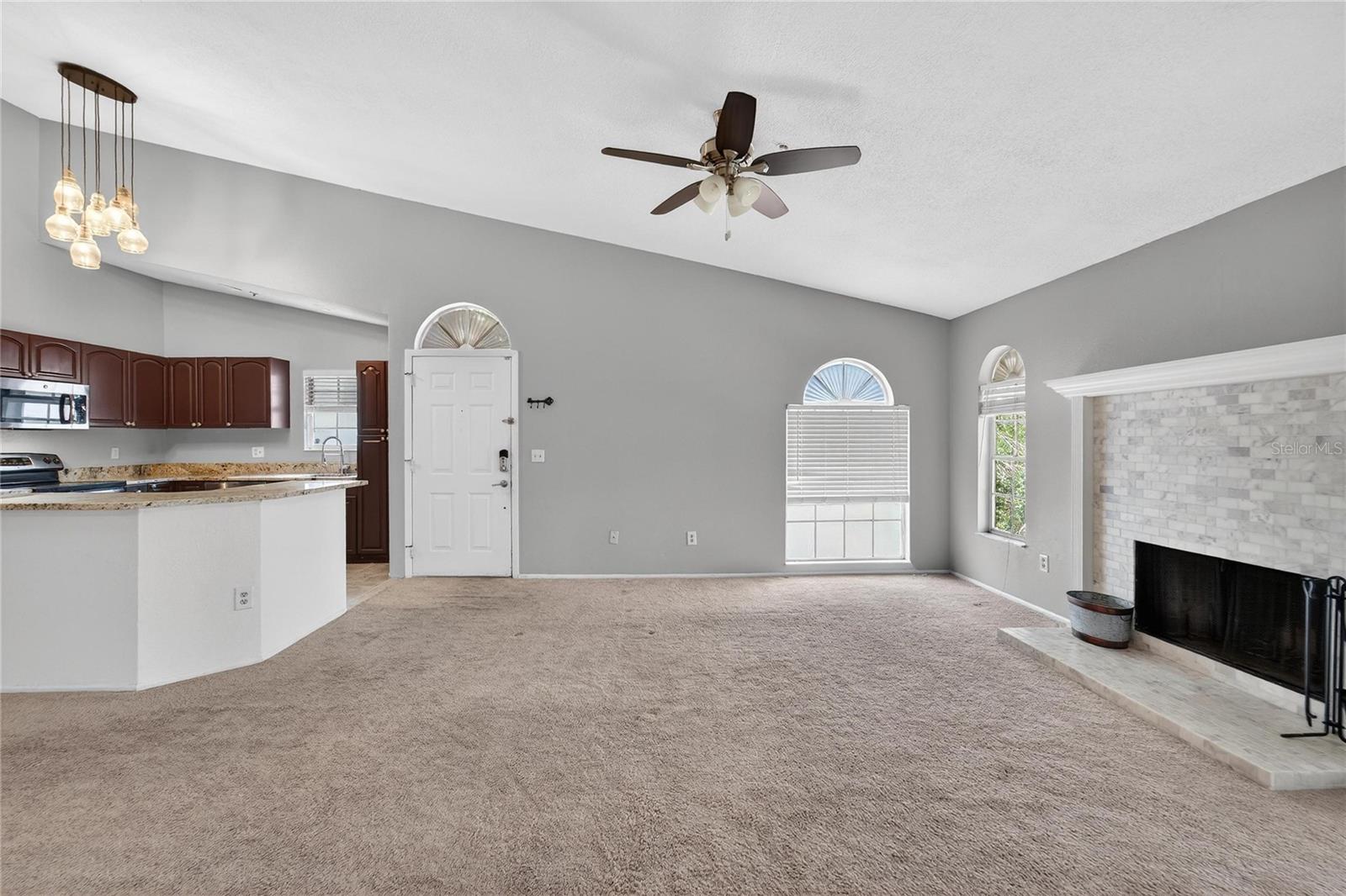 Image 22 of 65 For 11808 Skylake Place D