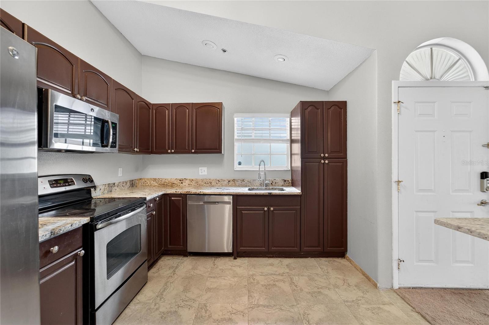 Image 30 of 65 For 11808 Skylake Place D