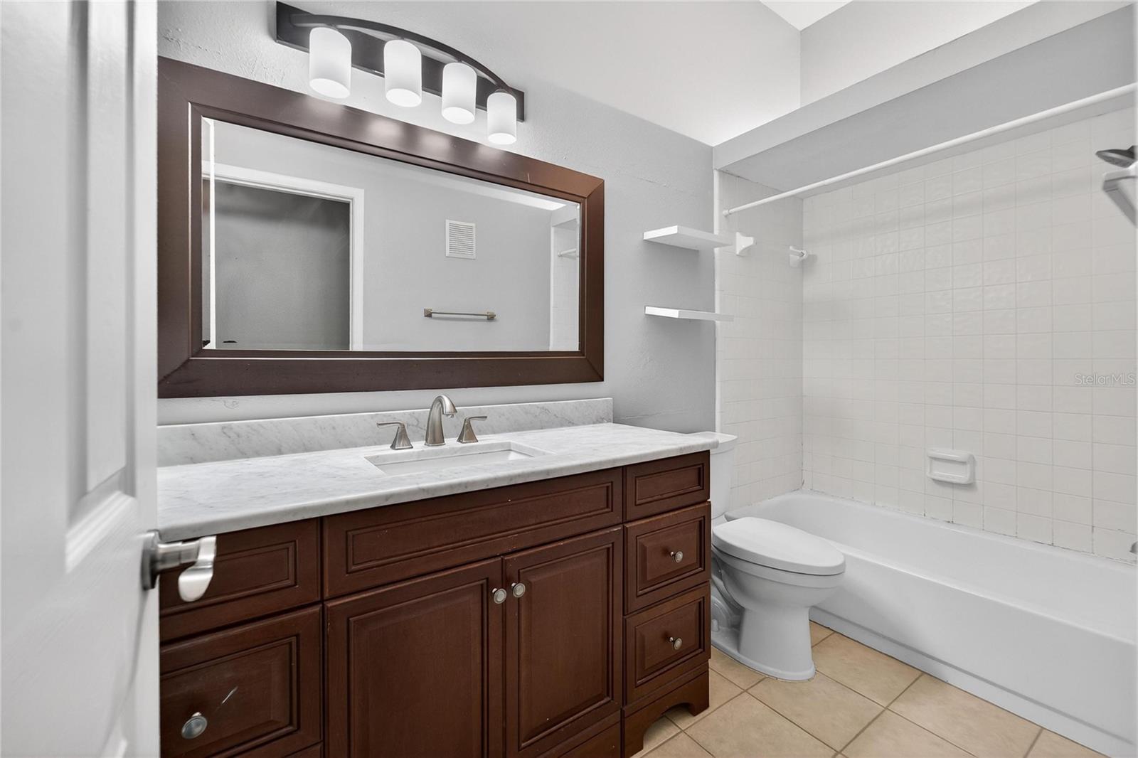 Image 8 of 65 For 11808 Skylake Place D