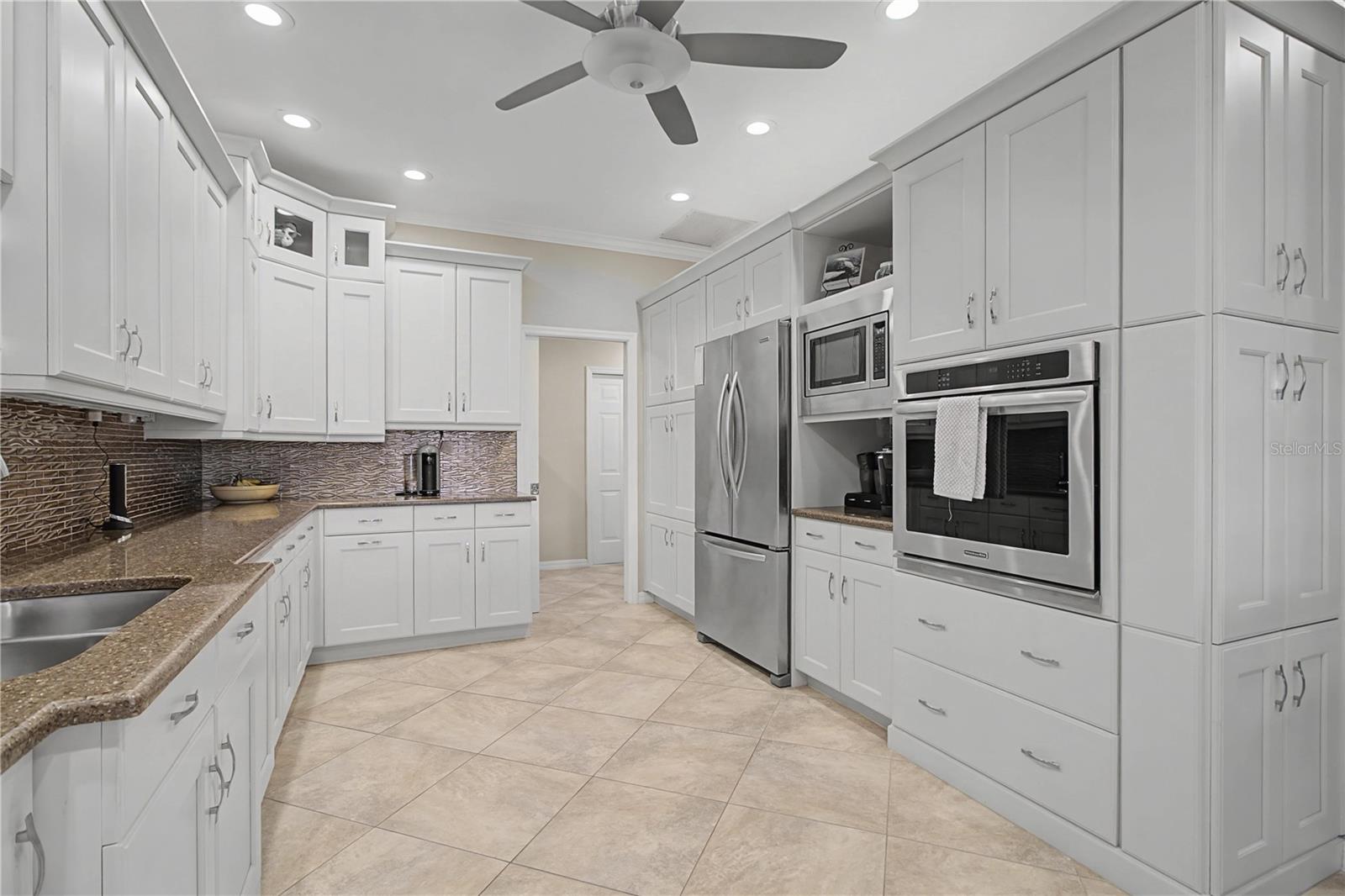 Image 11 of 40 For 317 Stella Maris Drive S