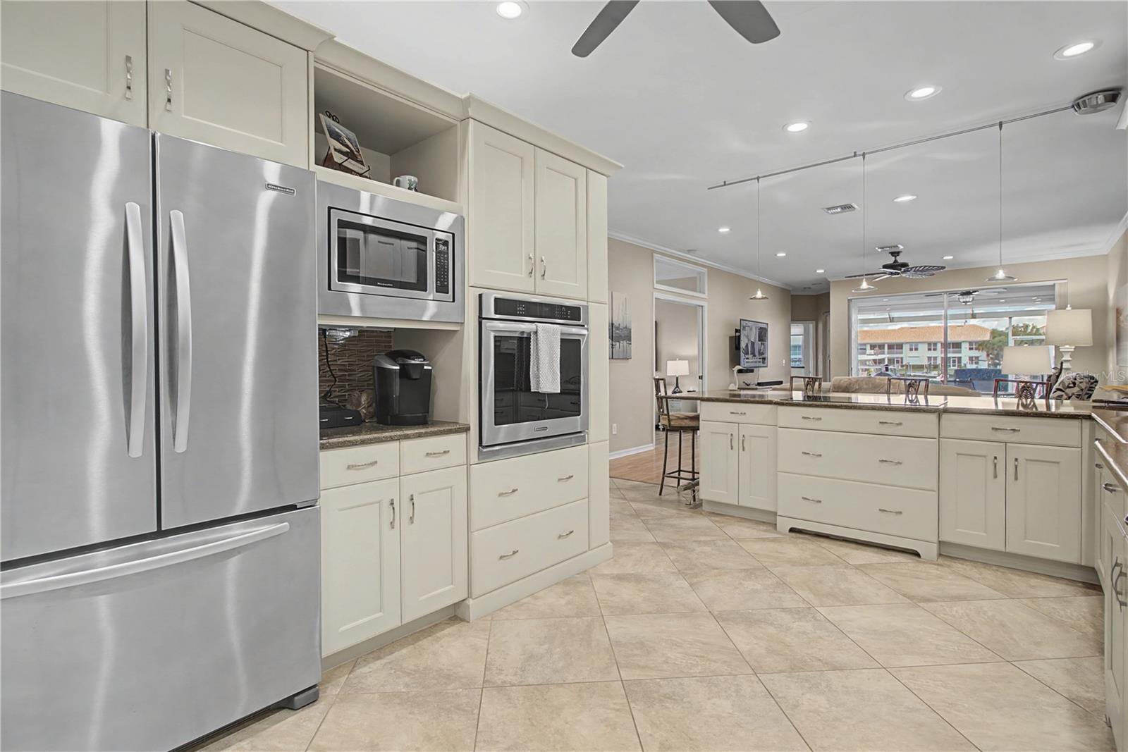 Image 9 of 40 For 317 Stella Maris Drive S