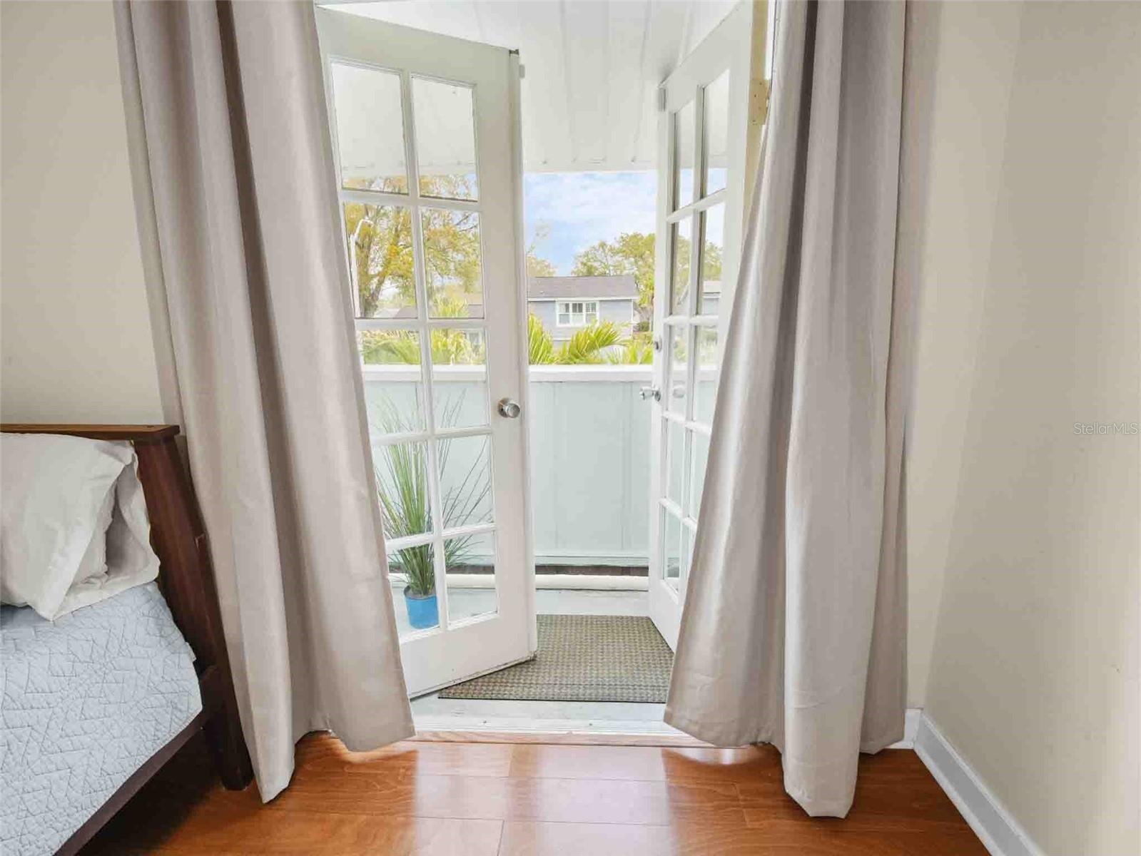 Image 33 of 41 For 4104 Dellbrook Drive