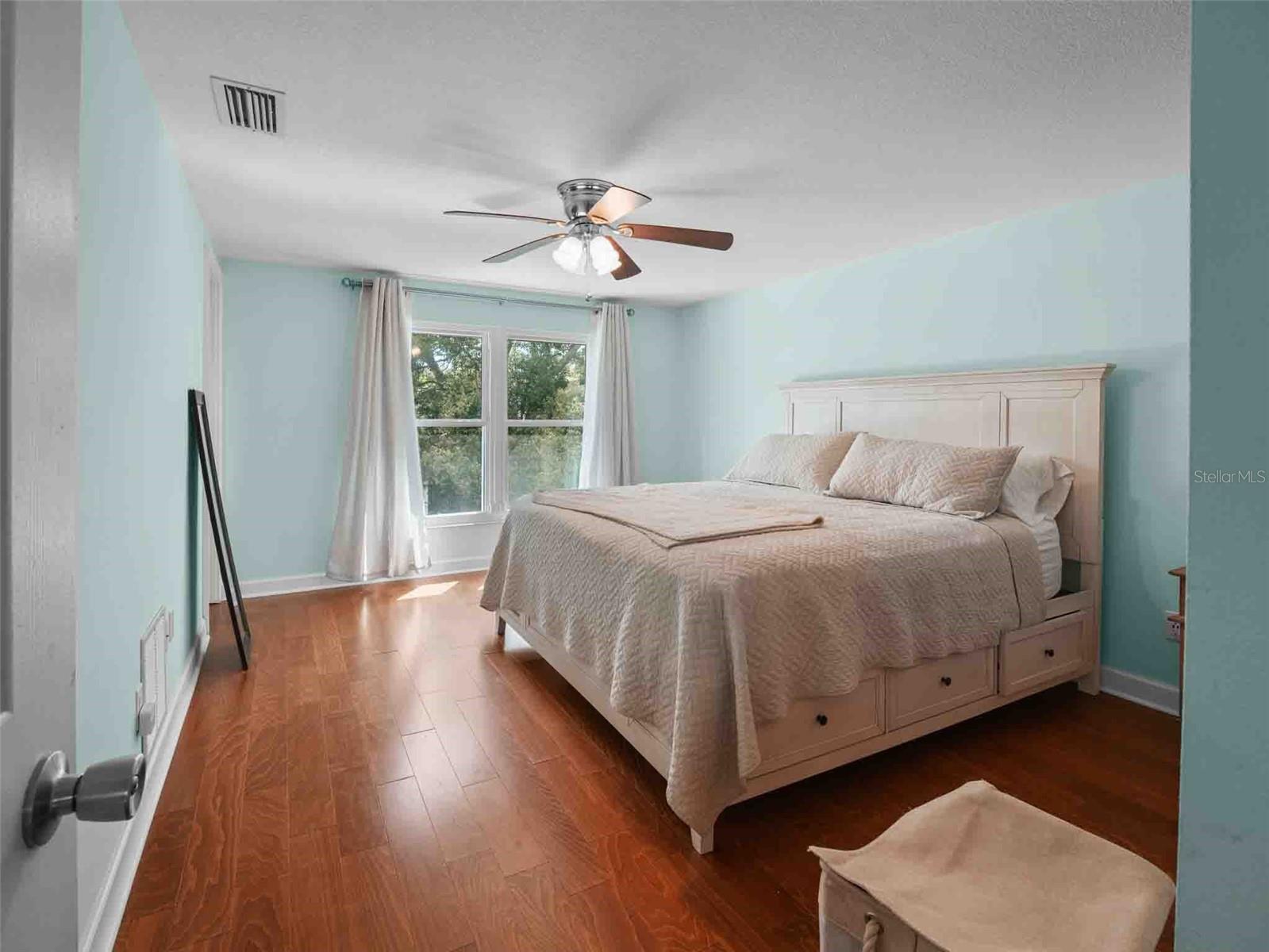 Image 34 of 41 For 4104 Dellbrook Drive