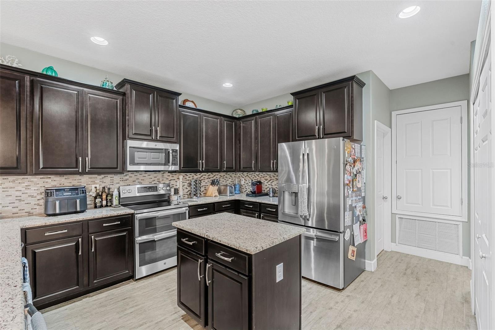 Image 29 of 43 For 3600 Watergrass Street