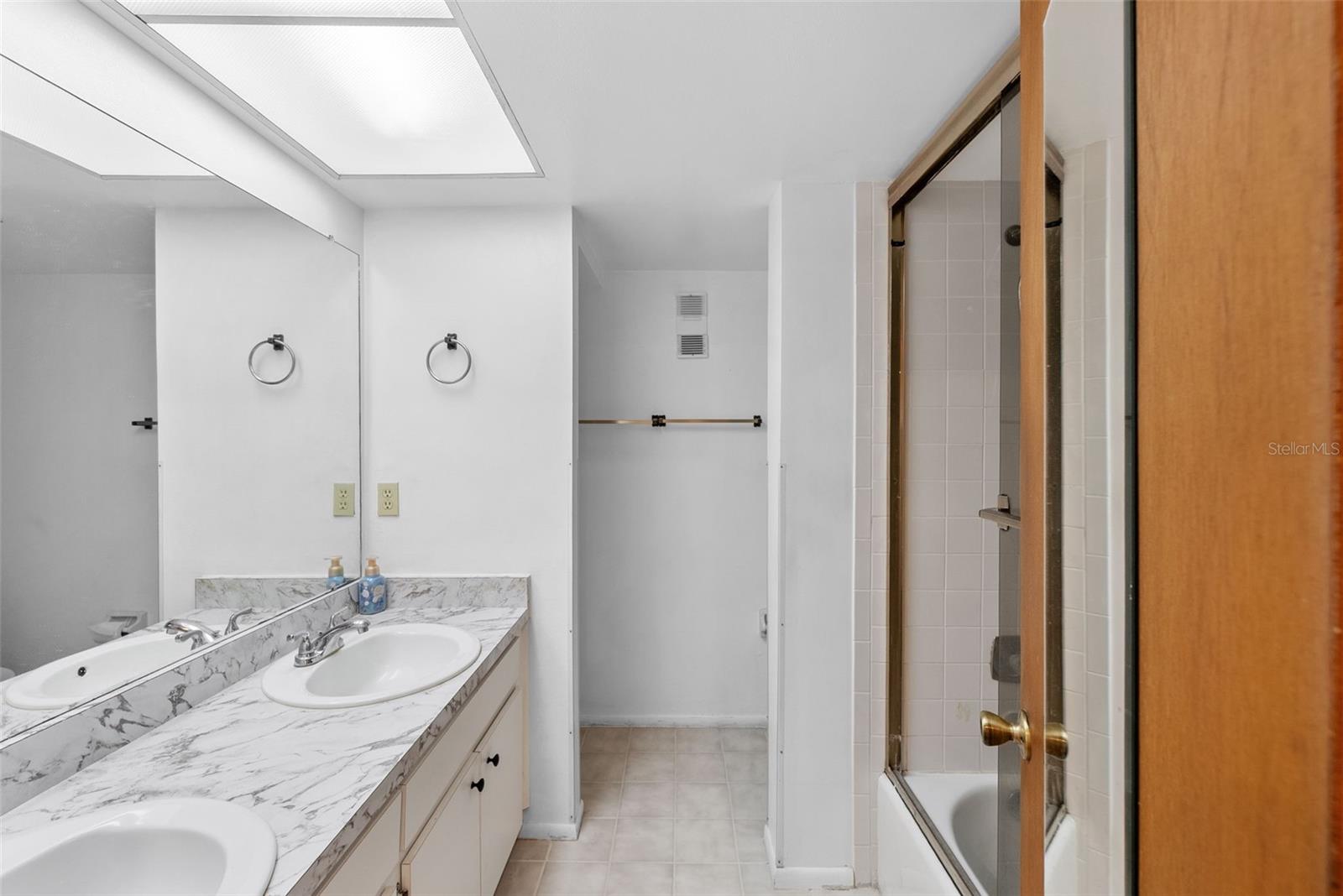 Image 13 of 34 For 2367 Maben Circle P9