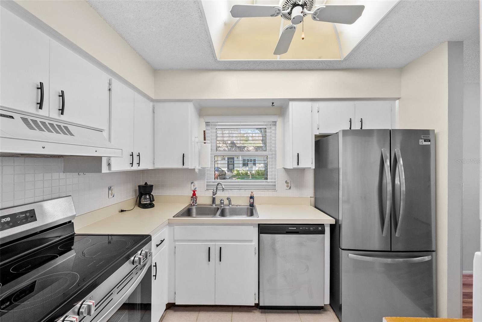 Image 7 of 34 For 2367 Maben Circle P9