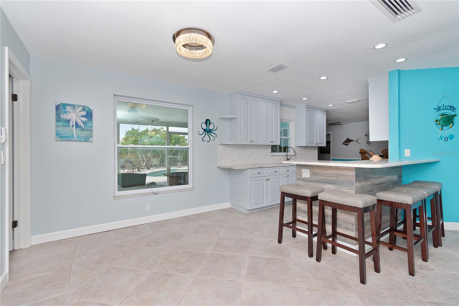 Image 11 of 46 For 1250 Dinnerbell Lane E