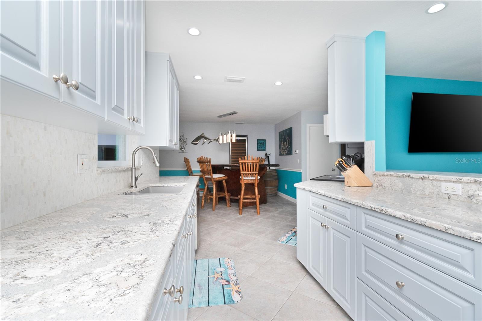 Image 13 of 46 For 1250 Dinnerbell Lane E