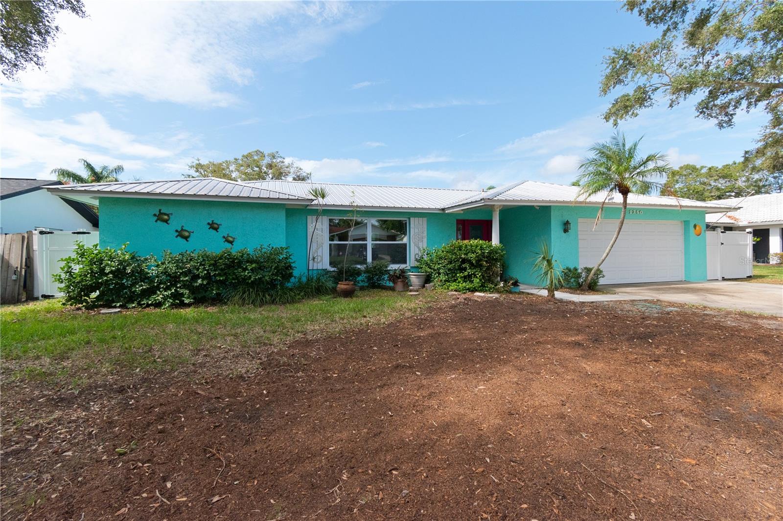 Image 2 of 46 For 1250 Dinnerbell Lane E