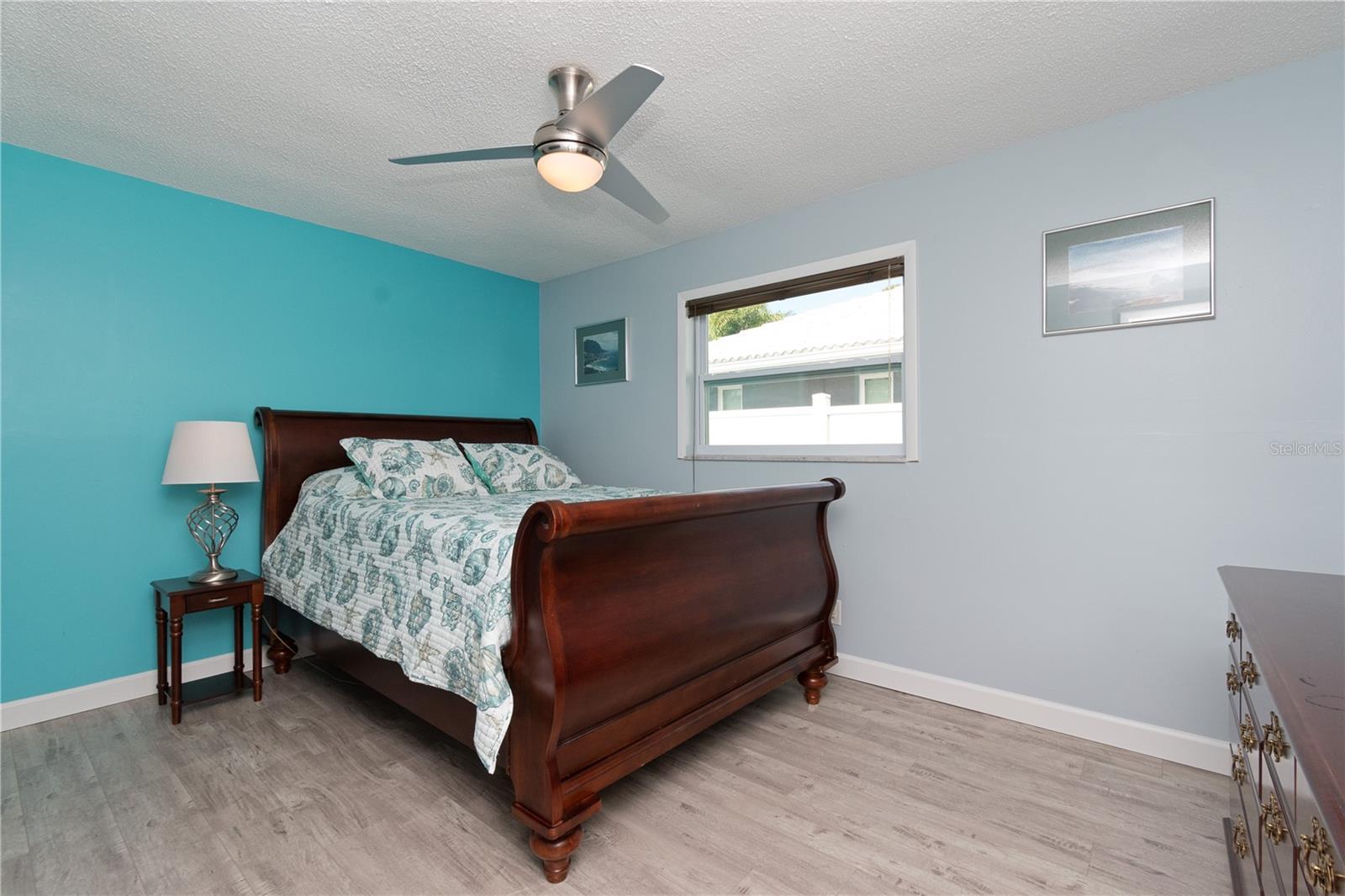 Image 25 of 46 For 1250 Dinnerbell Lane E