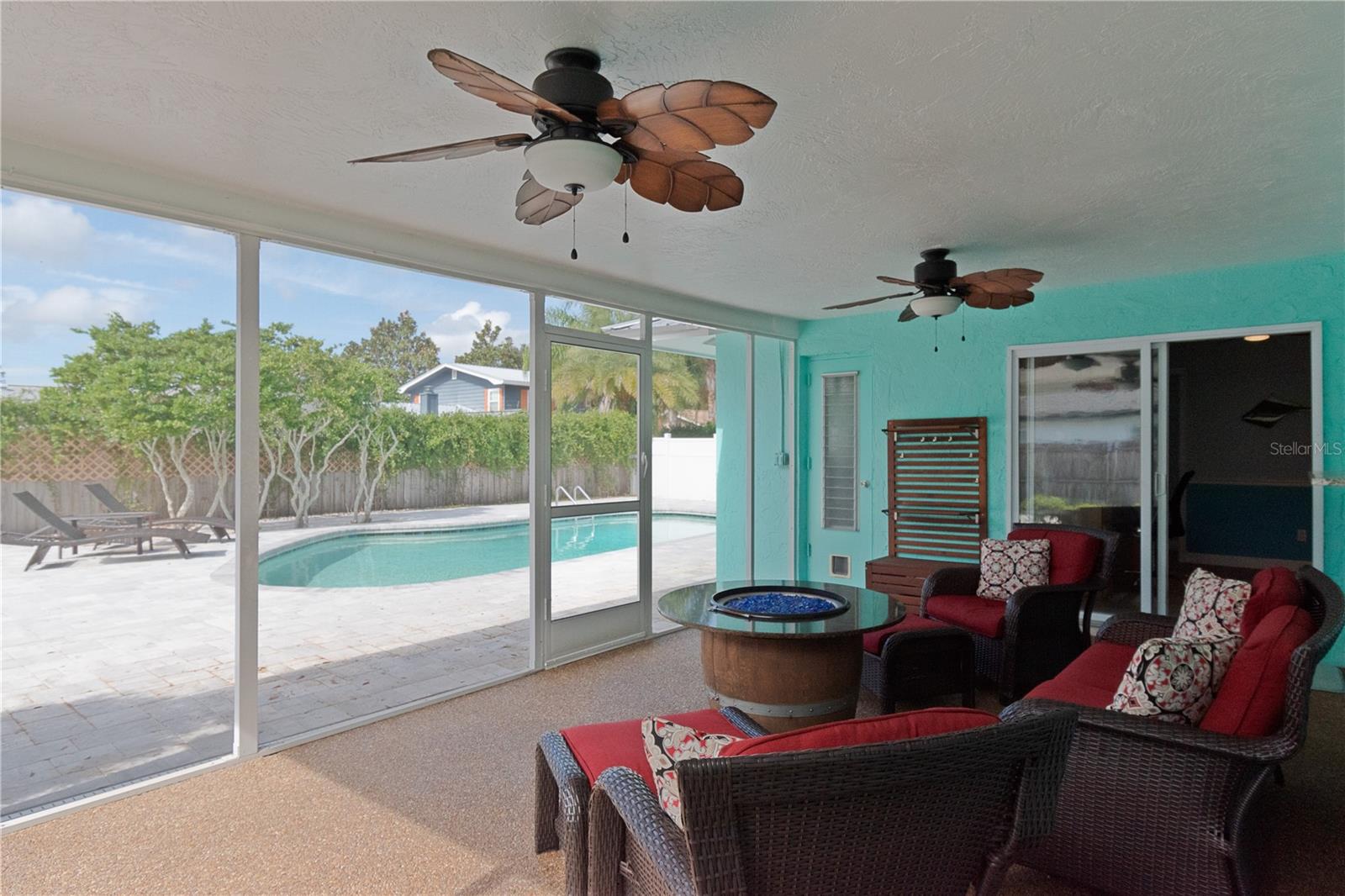 Image 36 of 46 For 1250 Dinnerbell Lane E