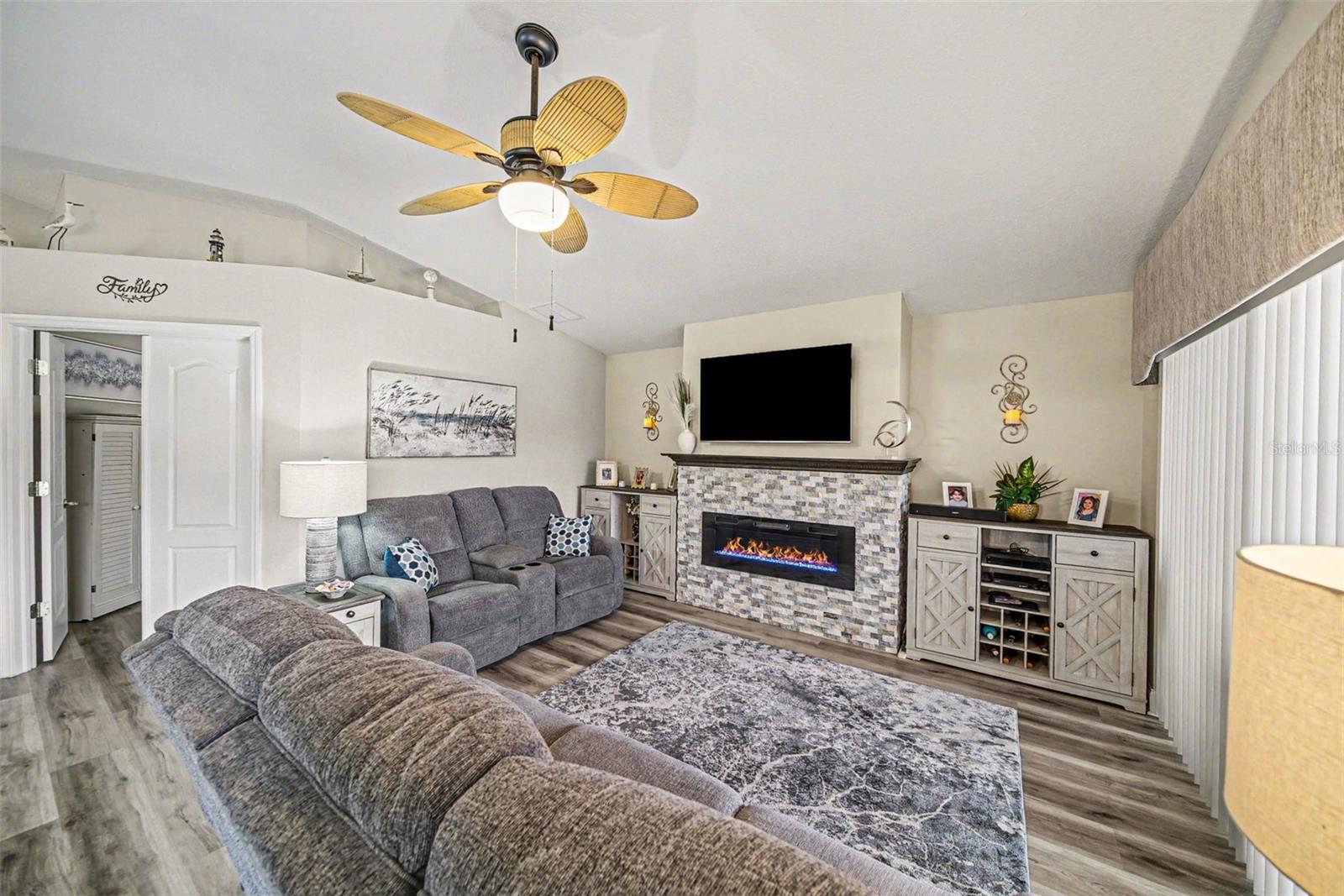 Image 11 of 39 For 10321 Old Tampa Bay Drive