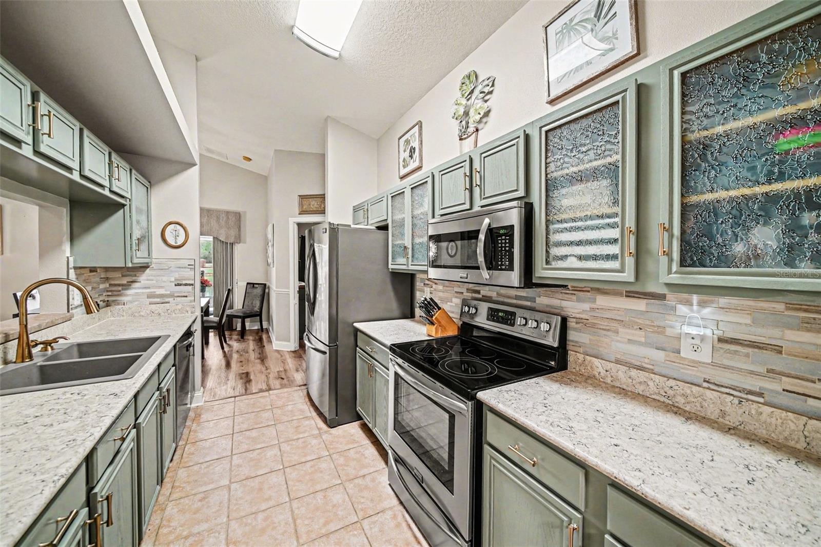 Image 16 of 39 For 10321 Old Tampa Bay Drive