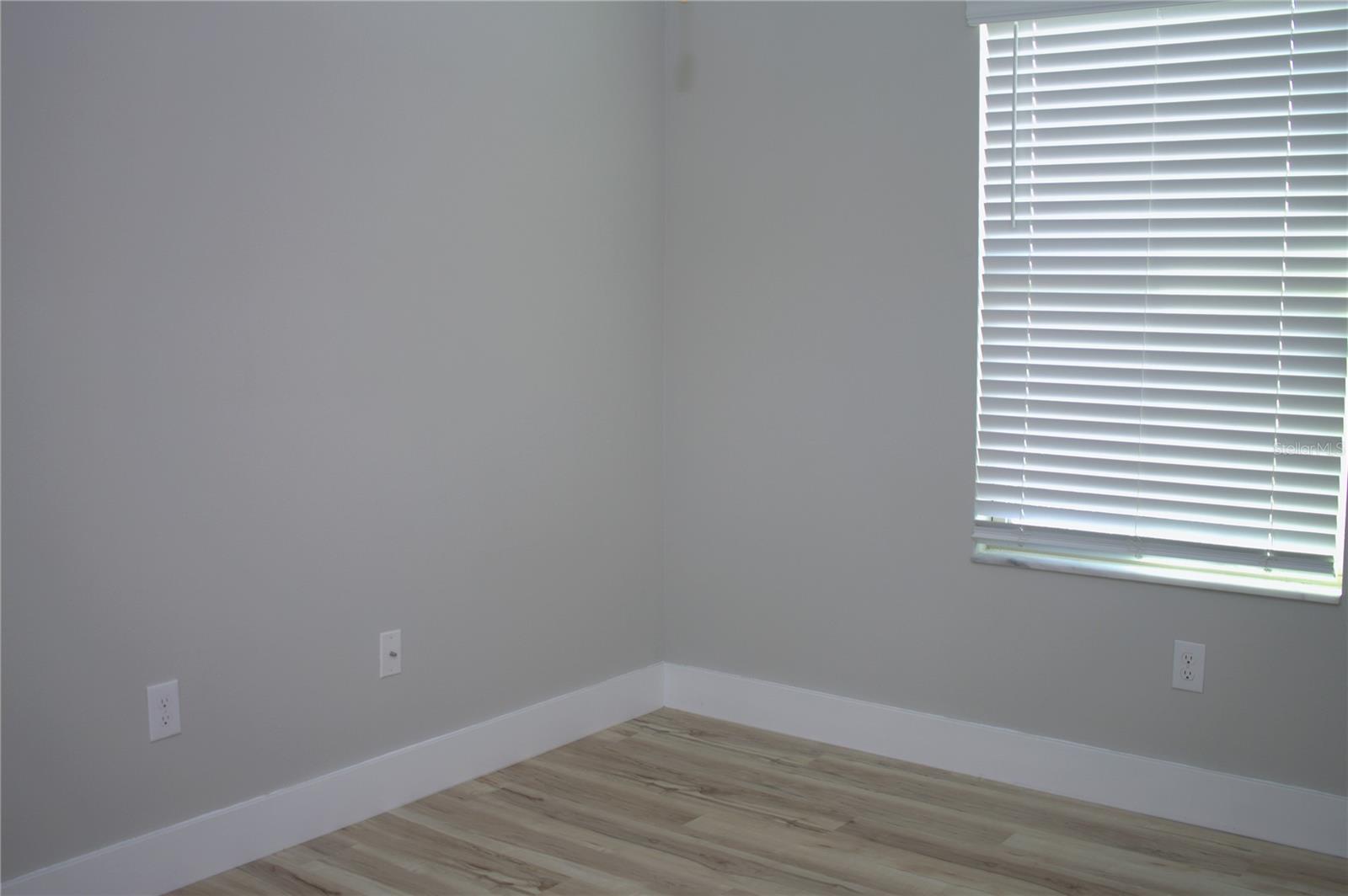 Image 16 of 17 For 11871 Dumaine Valley Road