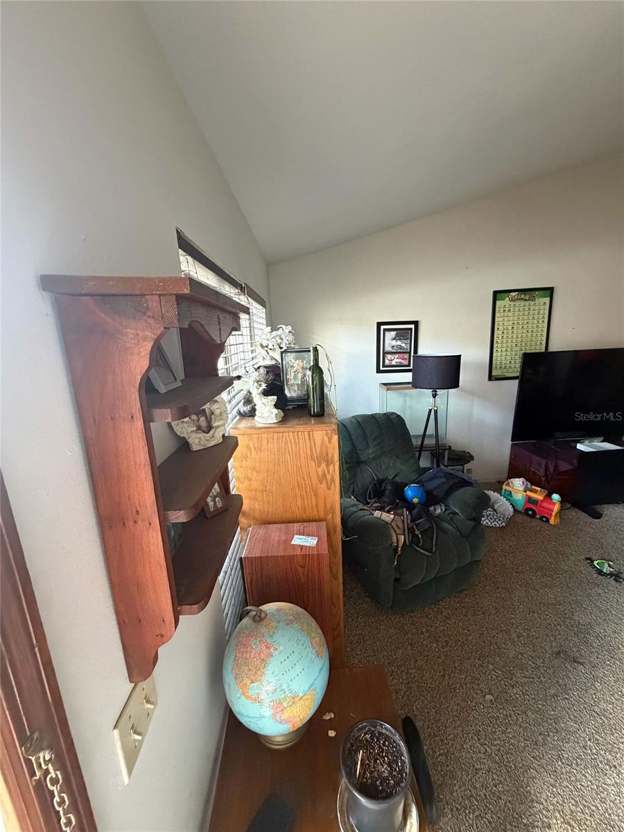 Image 14 of 24 For 1634 Crossridge Drive