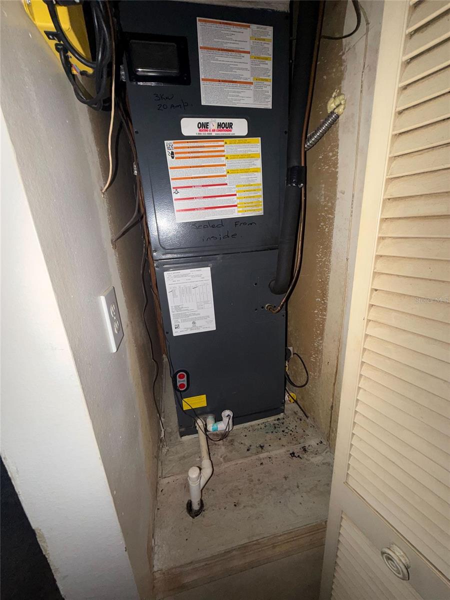 Image 5 of 24 For 1634 Crossridge Drive