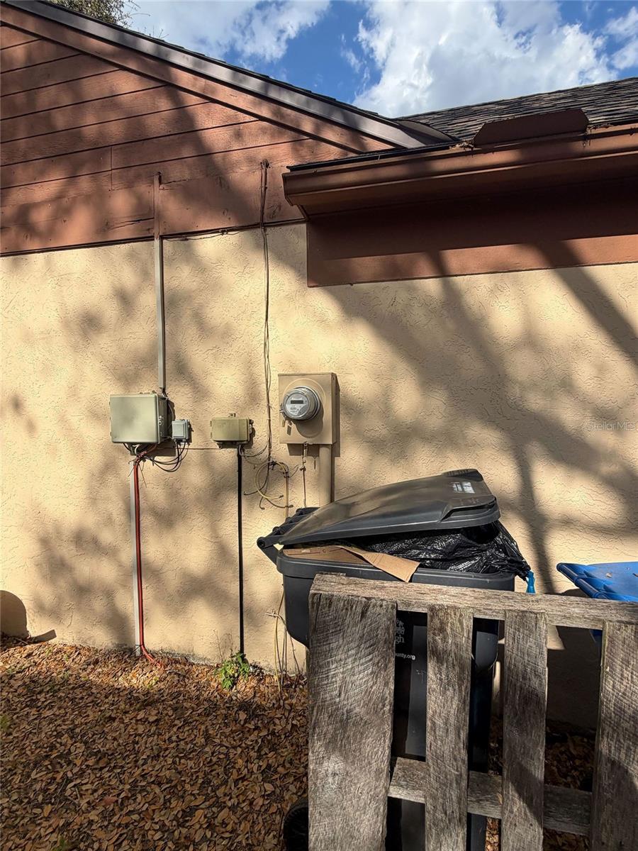 Image 7 of 24 For 1634 Crossridge Drive