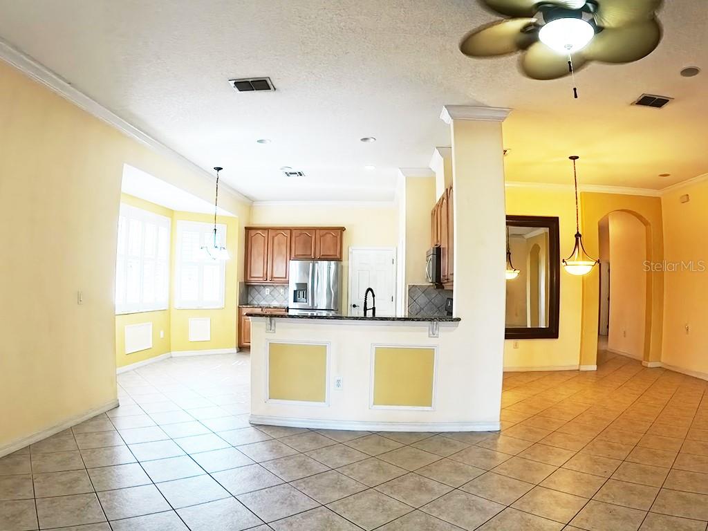 Image 13 of 40 For 100 Flame Vine Way