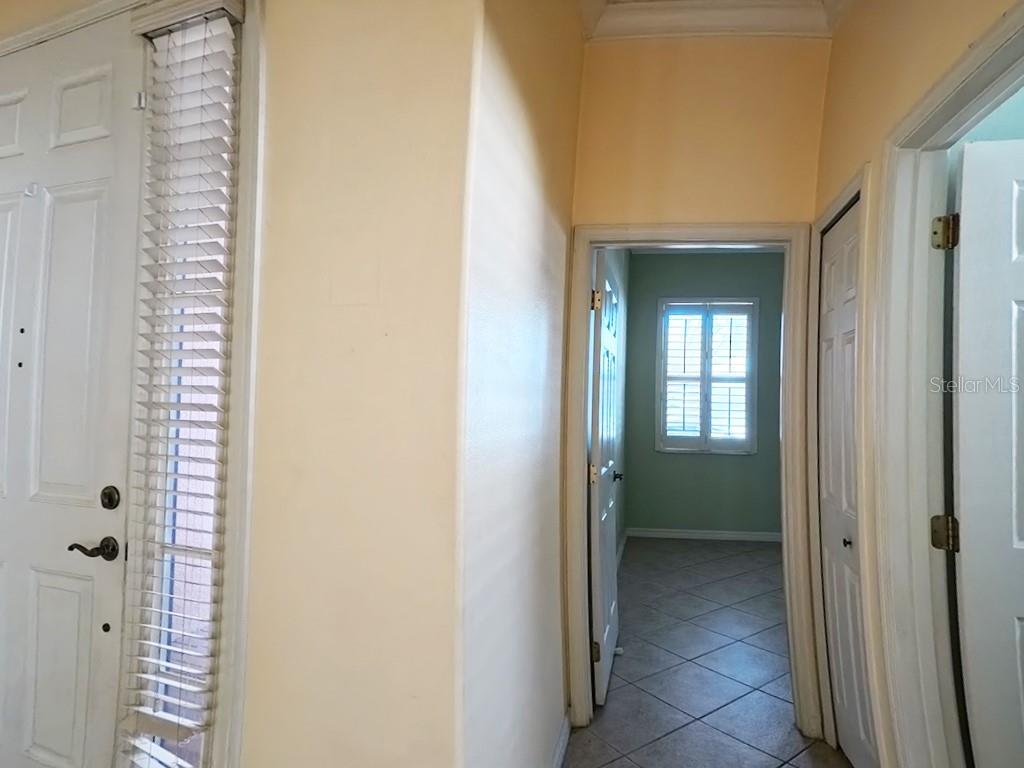 Image 24 of 40 For 100 Flame Vine Way