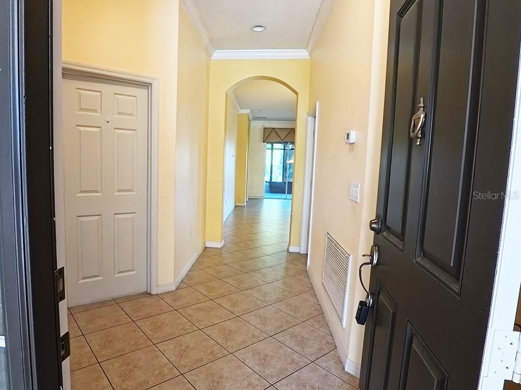 Image 5 of 40 For 100 Flame Vine Way