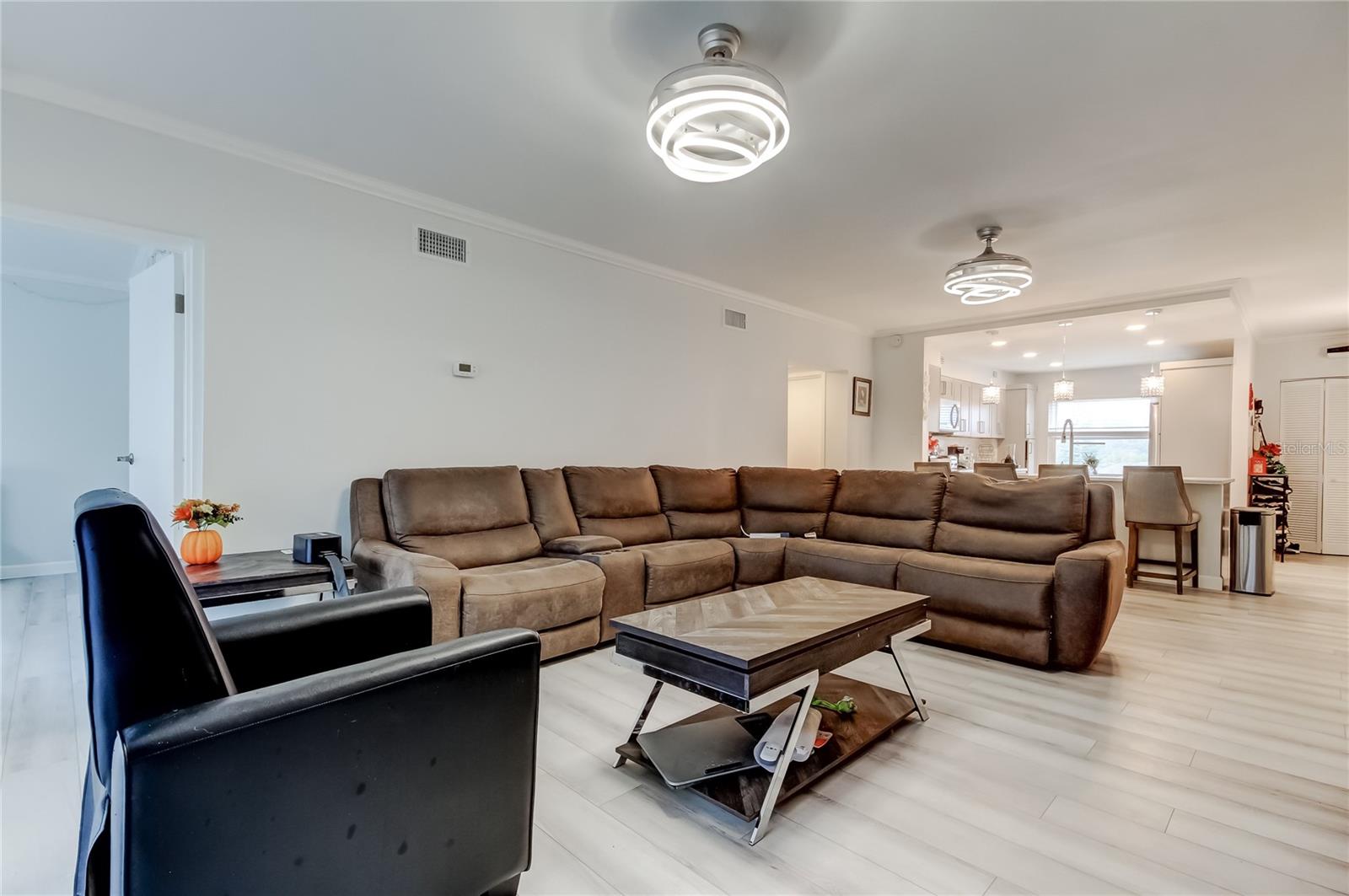 Image 10 of 30 For 7321 Central Avenue 301