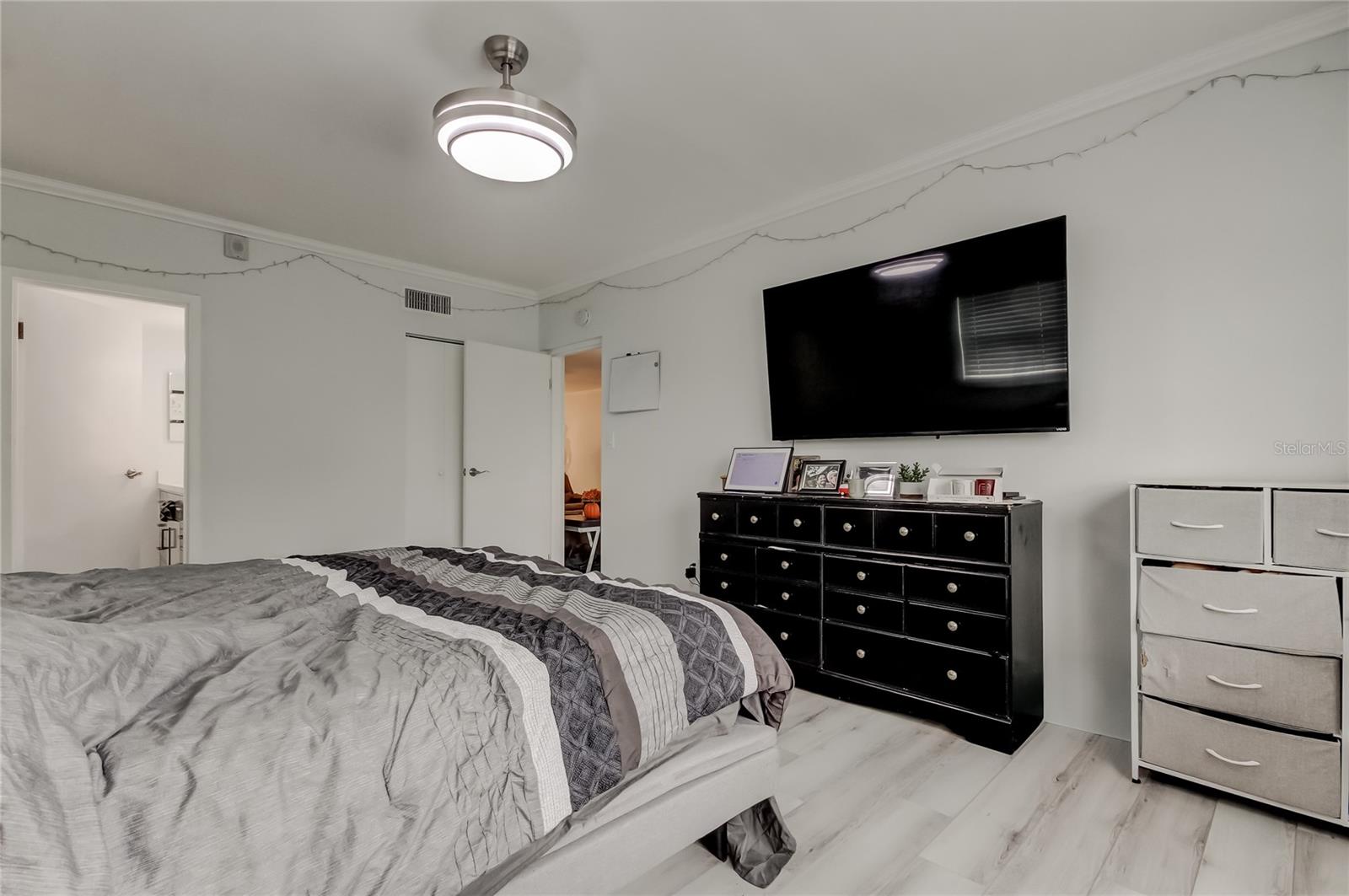 Image 13 of 30 For 7321 Central Avenue 301