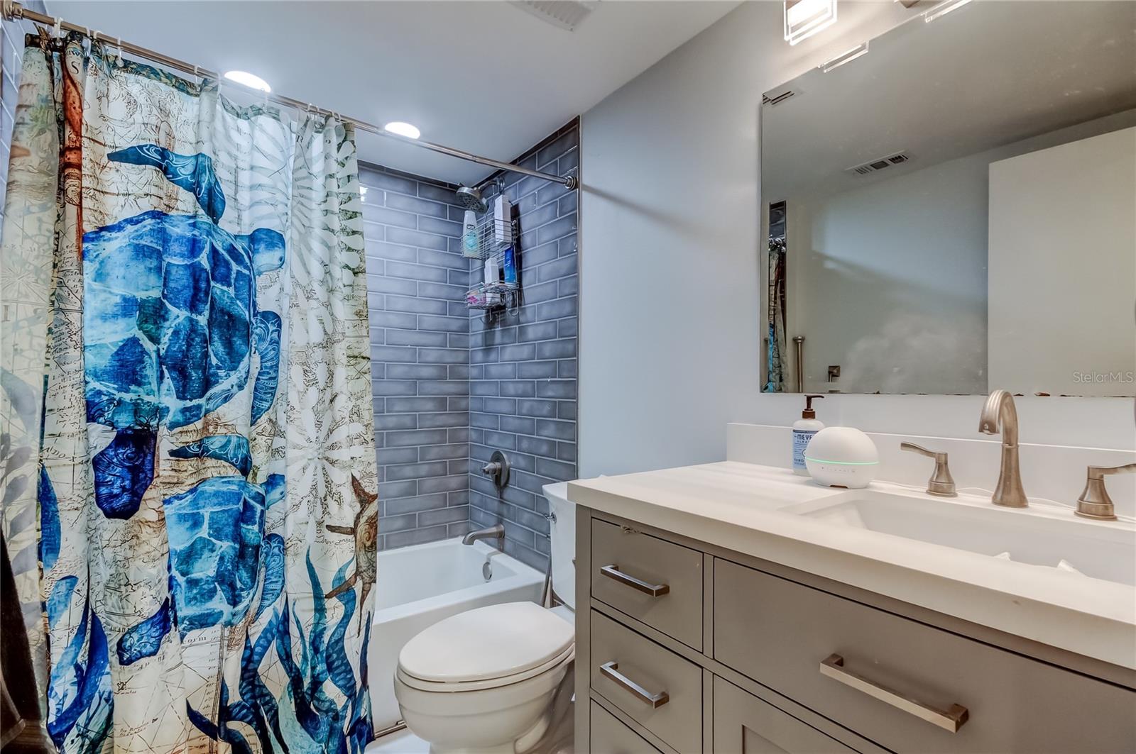 Image 21 of 30 For 7321 Central Avenue 301