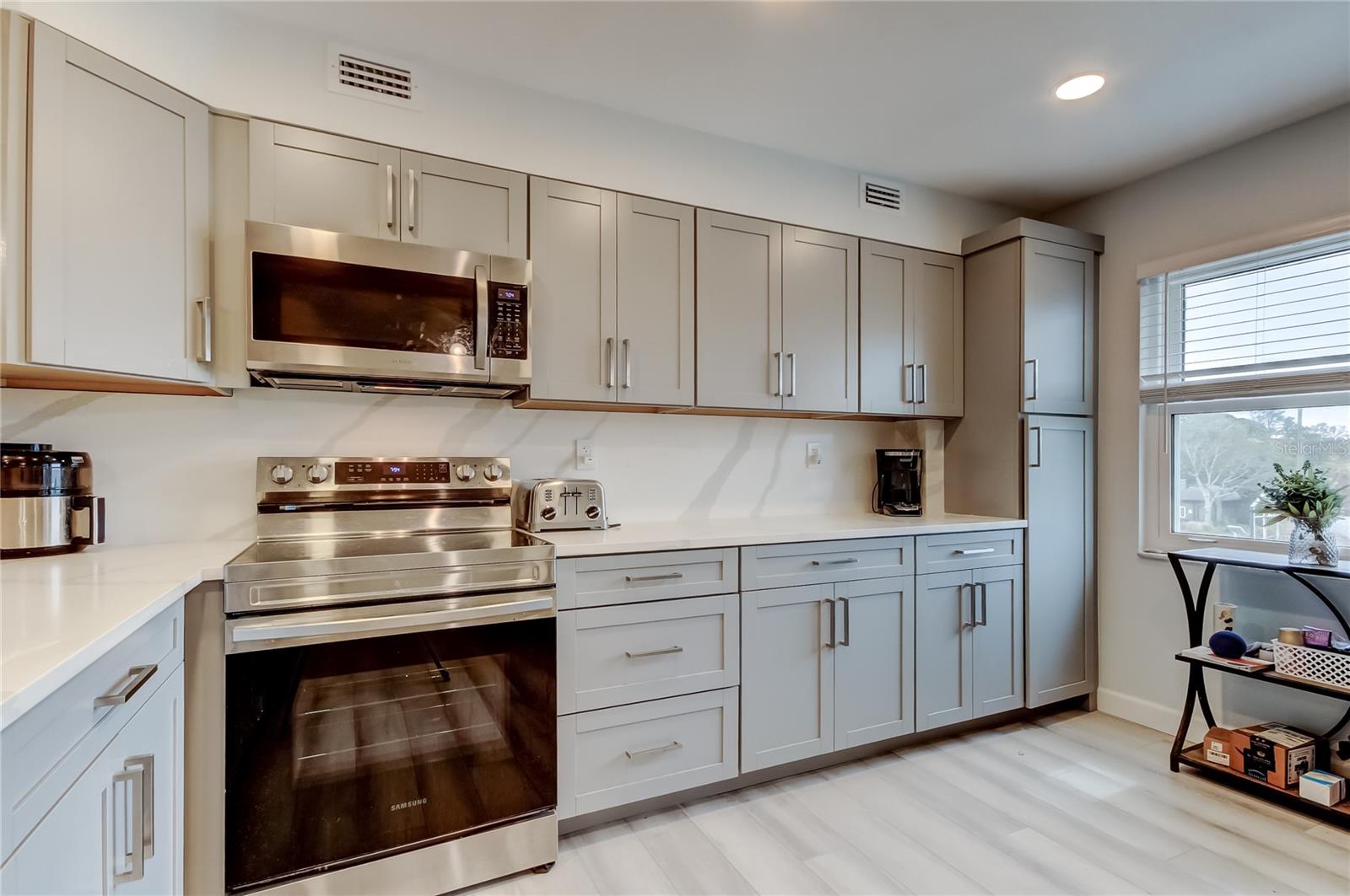 Image 4 of 30 For 7321 Central Avenue 301