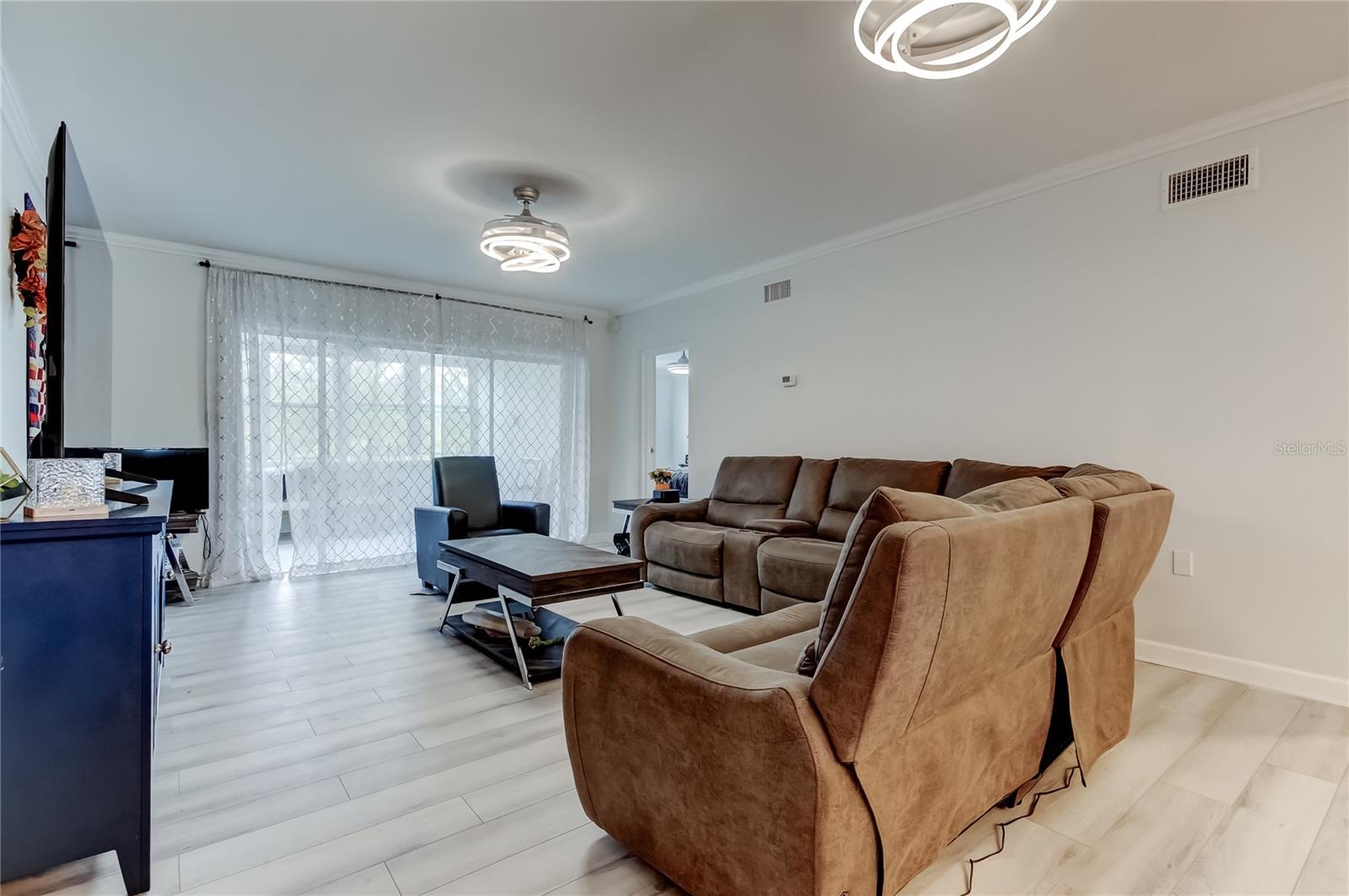 Image 8 of 30 For 7321 Central Avenue 301