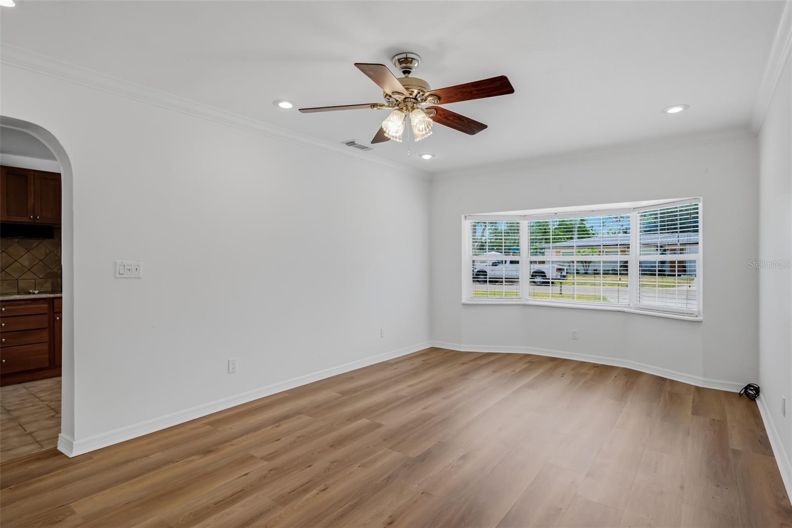 Image 15 of 49 For 4711 Beaumont Street
