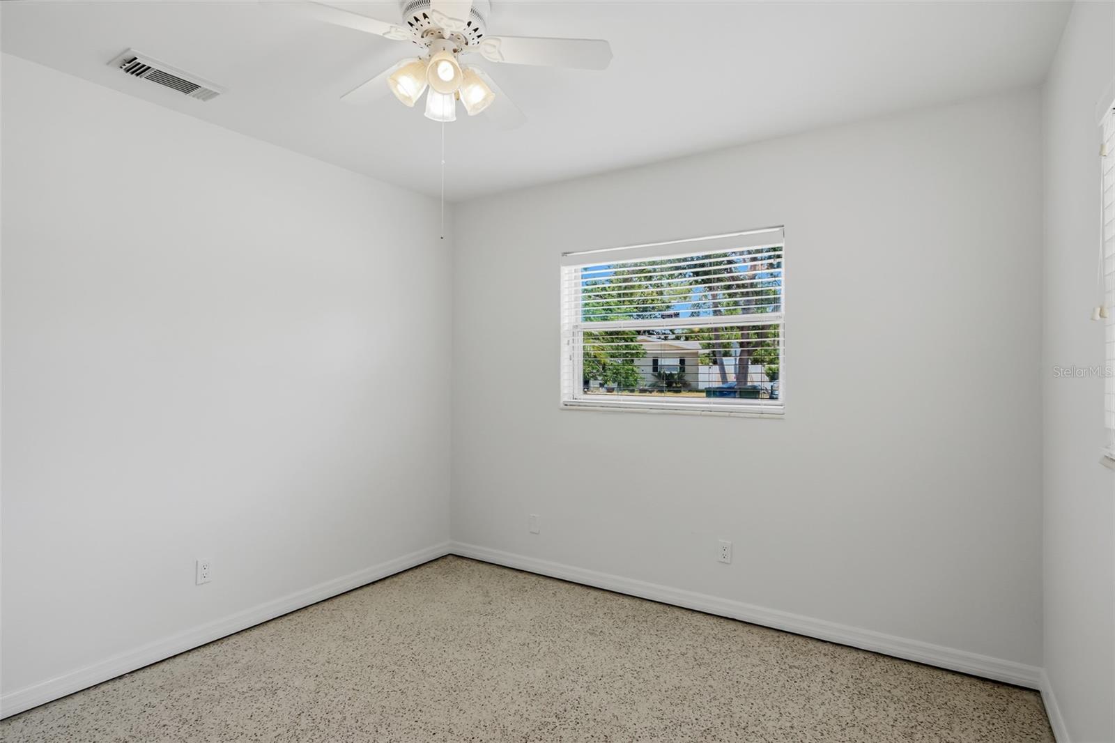 Image 31 of 49 For 4711 Beaumont Street