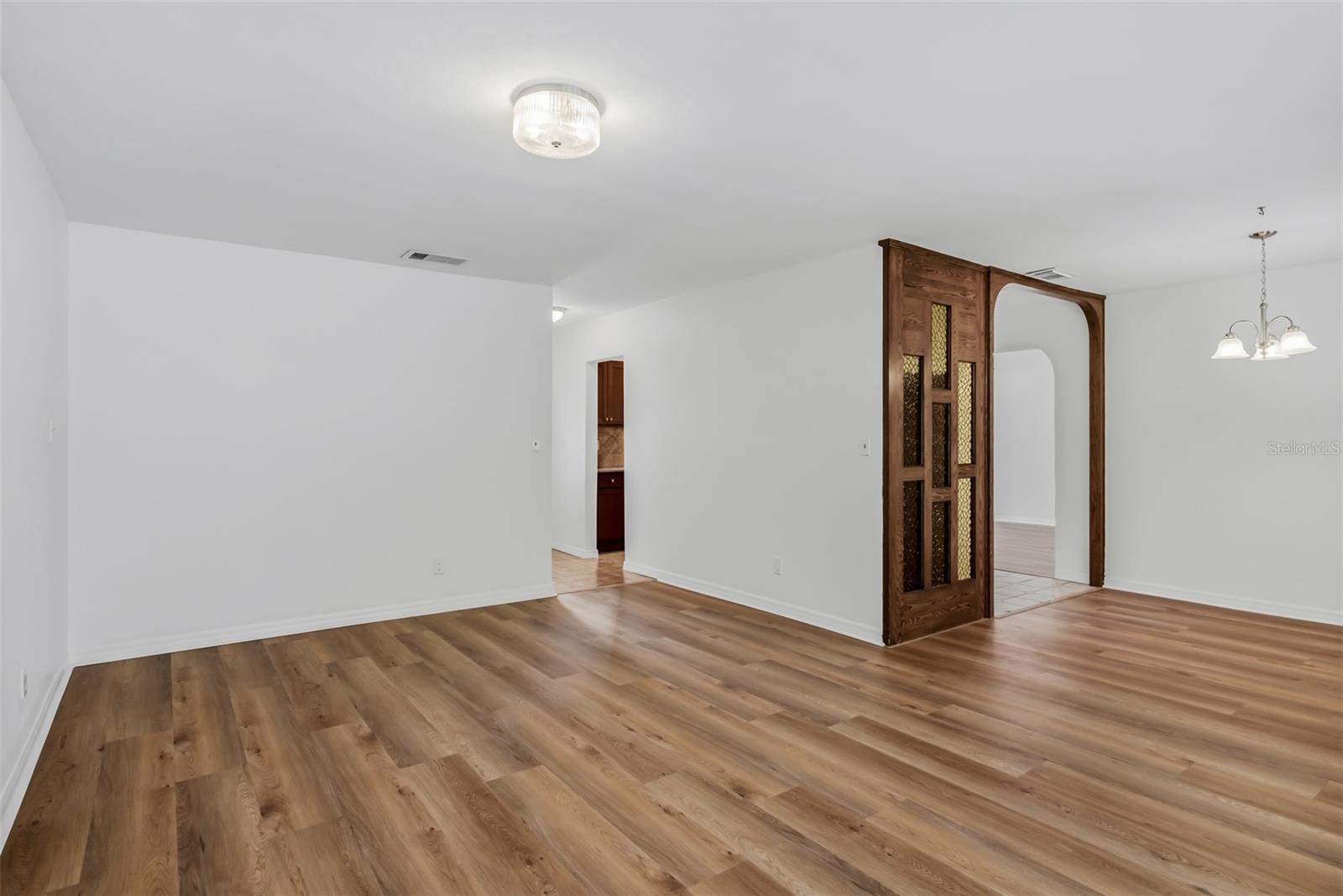 Image 7 of 49 For 4711 Beaumont Street