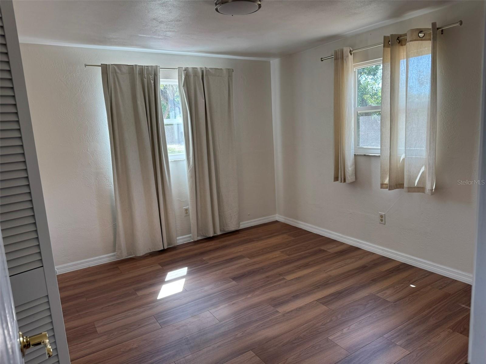 Image 5 of 14 For 5301 55th Street N